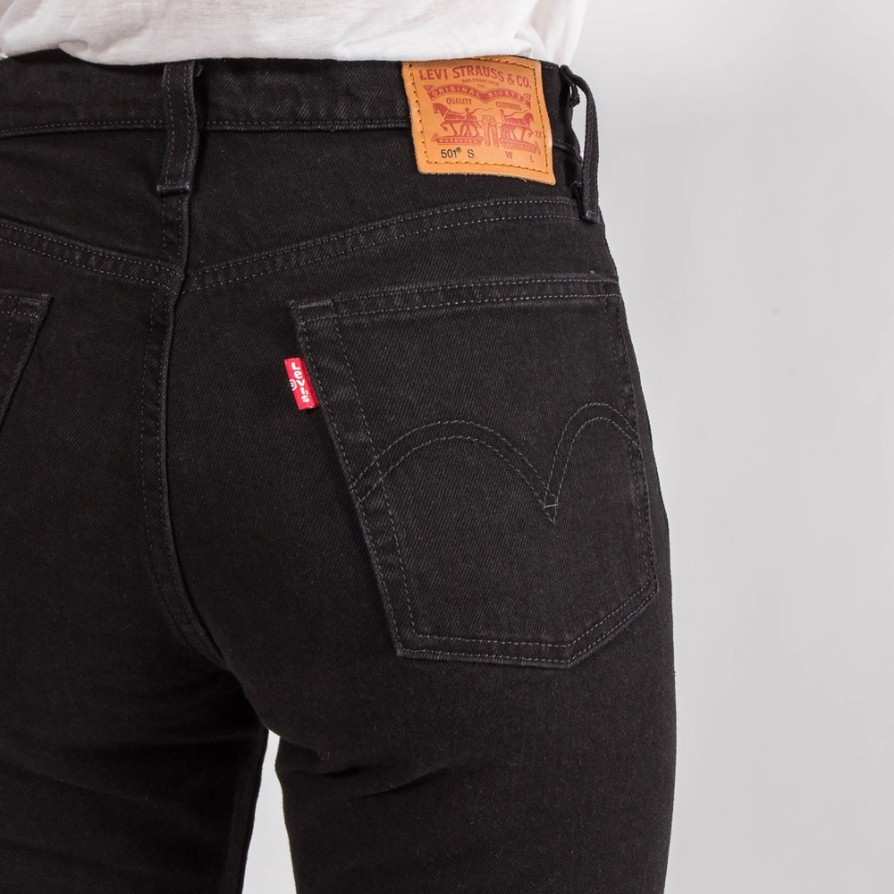 Levi’s 501 skinny in black size 24, Length 30